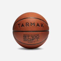 Ballon De Basket BT100 De Taille 7 Orange Pour Les Hommes à Partir De 13 Ans .