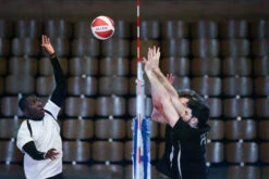 Ballon De Volley-ball V900 Blanc/rouge -ProSportif Boutique ballon de volley ball fivb v900 blancslashrouge 7