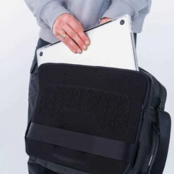 BESACE SAC A DOS MARCHE URBAINE - BACKENGER 22L NOIR -ProSportif Boutique besace sac a dos marche urbaine backenger 20l noir 12