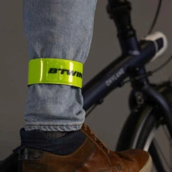 BTWIN BRASSARD DE VISIBILITE VELO 540 JAUNE FLUO -ProSportif Boutique brassard de visibilite 500 jaune fluo btwin 2