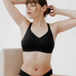 Kalenji BRASSIERE DE SPORT NUDE CONFORT MAINTIEN ELEVE -ProSportif Boutique brassiere de sport nude confort maintien eleve 2