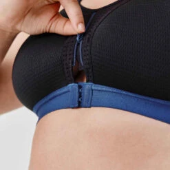 Kalenji BRASSIERE RUNNING ZIP MAINTIEN ELEVE -ProSportif Boutique brassiere running zip grise pourpre 4