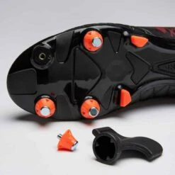 Kipsta Chaussure De Football Adulte Terrain Gras Agility 500 SG Noire & Bordeaux -ProSportif Boutique chaussure de football adulte terrain gras agility 500 sg noire bordeaux 13