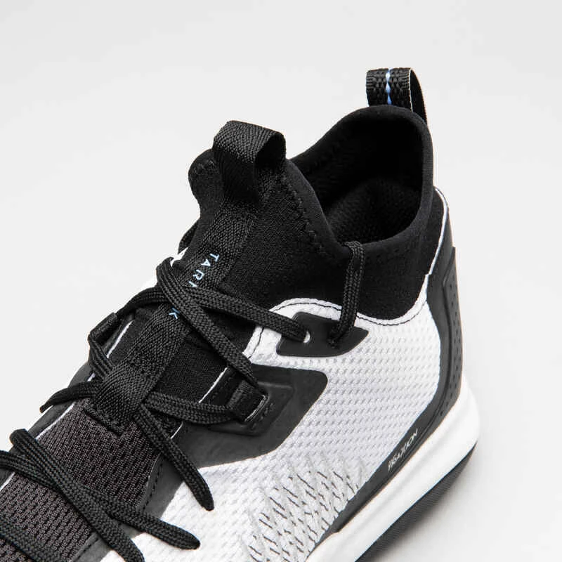 Chaussures De Basketball Femme - FAST 500 W Blanc Noir 7 Chaussures De Basketball Femme - FAST 500 W Blanc Noir – Image 5