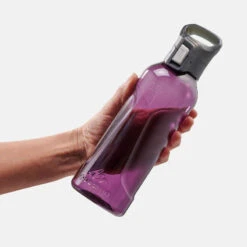 Quechua Gourde Rando MH500 Bouchon Ouverture Rapide 0,8 Litre Plastique (Ecozen®) Violet -ProSportif Boutique gourde rando mh500 bouchon ouverture rapide 08 litre plastique ecozen bleu 11