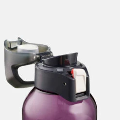 Quechua Gourde Rando MH500 Bouchon Ouverture Rapide 0,8 Litre Plastique (Ecozen®) Violet -ProSportif Boutique gourde rando mh500 bouchon ouverture rapide 08 litre plastique ecozen bleu 7