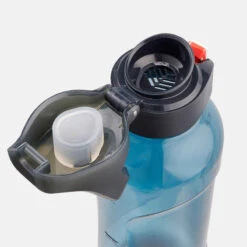 Quechua Gourde Rando MH500 Bouchon Ouverture Rapide 0,8 Litre Plastique (Tritan) Bleu -ProSportif Boutique gourde rando mh500 bouchon ouverture rapide 08 litre plastique tritan bleu 8