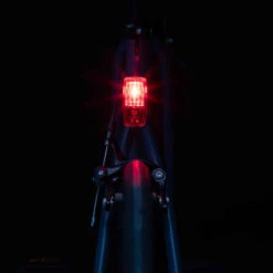 KIT ECLAIRAGE VELO LED ST 110 AVANT ET ARRIÈRE A PILES -ProSportif Boutique kit eclairage velo led st 110 avant et arriere a piles 7