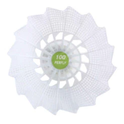 Lot De 6 Volants De Badminton En Plastique PSC 100 Medium - Blanc -ProSportif Boutique lot de 6 volants de badminton en plastique psc 100 medium blanc 2