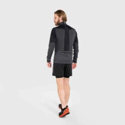 MAILLOT DE TRAIL RUNNING MANCHES LONGUES SOFTSHELL HOMME NOIR GRIS 19 MAILLOT DE TRAIL RUNNING MANCHES LONGUES SOFTSHELL HOMME NOIR GRIS -ProSportif Boutique maillot softshell manches longues trail running homme noir bronze 8