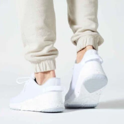 Pantalon Jogging Fitness Homme - 500 Essentials Gris Lin 14 Pantalon Jogging Fitness Homme - 500 Essentials Gris Lin -ProSportif Boutique pantalon jogging fitness homme coton majoritaire coupe droite essentials noir 4