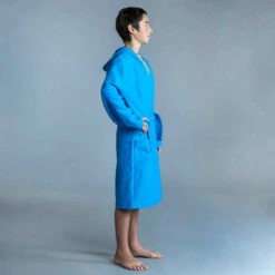 PEIGNOIR DE BAIN ENFANT COMPACT BLEU CLAIR -ProSportif Boutique peignoir de bain enfant compact bleu 2