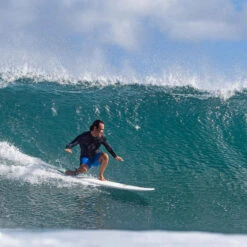 SURF MOUSSE 900 6' - Livré Avec 3 Ailerons -ProSportif Boutique planche de surf en mousse 6 900 livree avec 3 ailerons 1