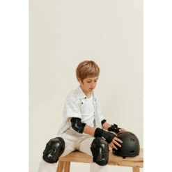 Set 3x2 Protections Roller Trottinette Skate Enfant PLAY Noir 33 Set 3x2 Protections Roller Trottinette Skate Enfant PLAY Noir -ProSportif Boutique protections roller enfant play blanc turquoise 13