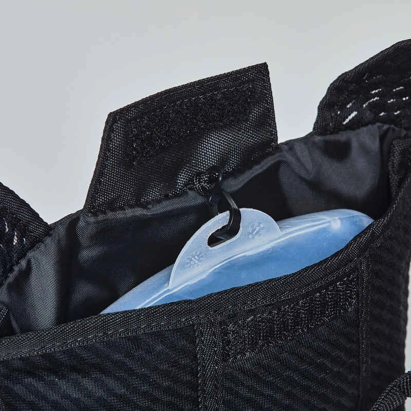 Rockrider SAC À DOS HYDRATATION VTT EXPLORE 2L/1L Eau NOIR 9 Rockrider SAC À DOS HYDRATATION VTT EXPLORE 2L/1L Eau NOIR – Image 7