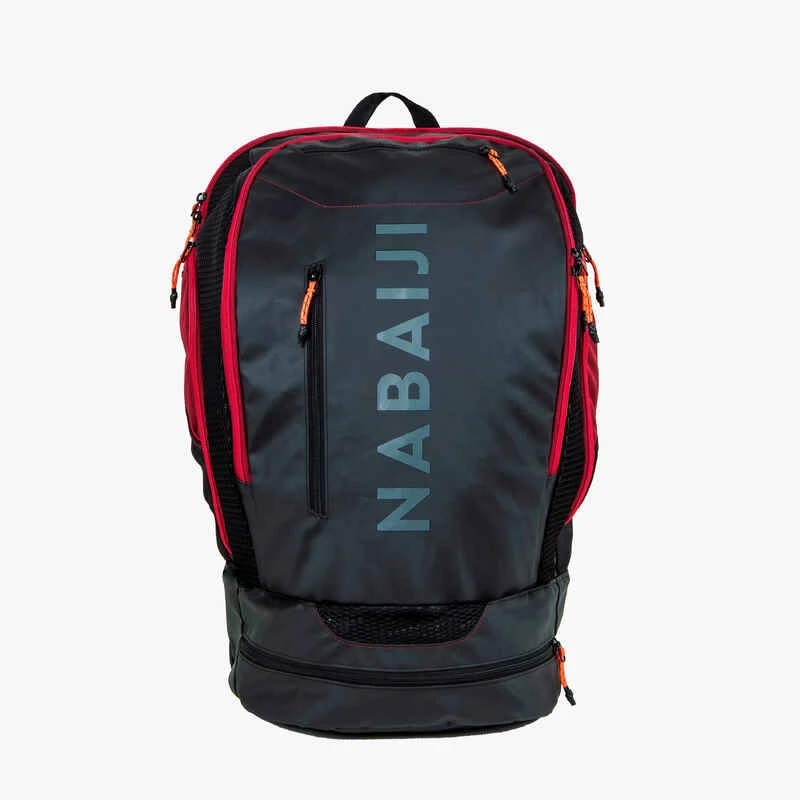 Sac A Dos Natation 40L 900 Noir Rouge 5 Sac A Dos Natation 40L 900 Noir Rouge – Image 3