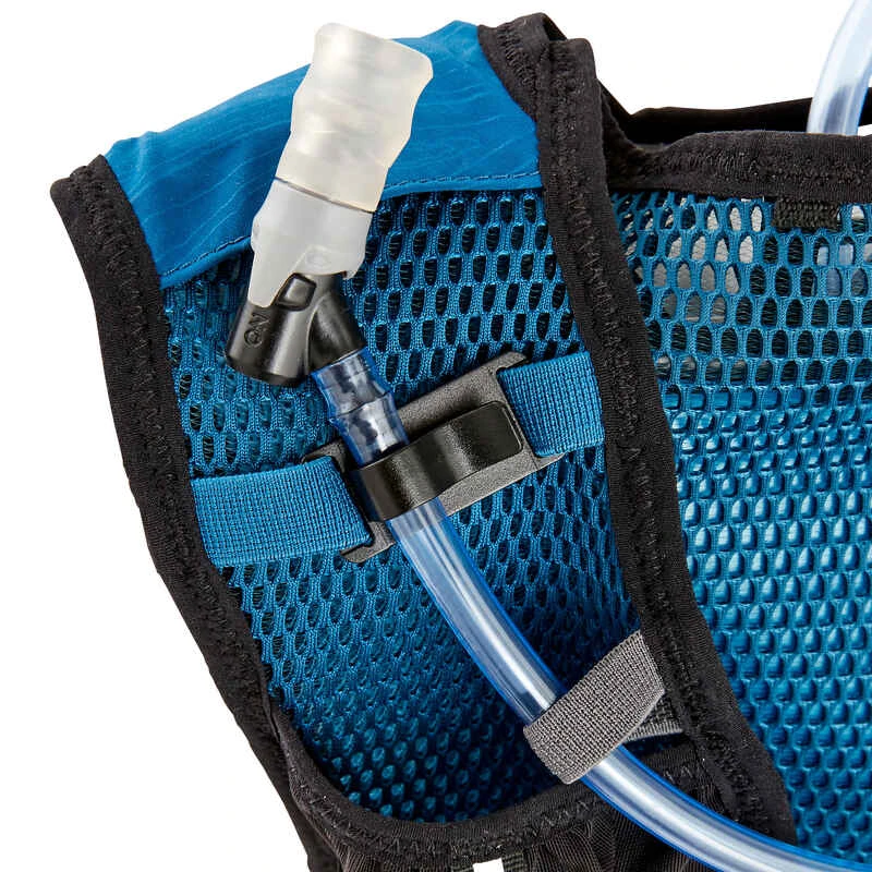 SAC DE TRAIL RUNNING MIXTE 10 L BLEU ET NOIR 8 SAC DE TRAIL RUNNING MIXTE 10 L BLEU ET NOIR – Image 6