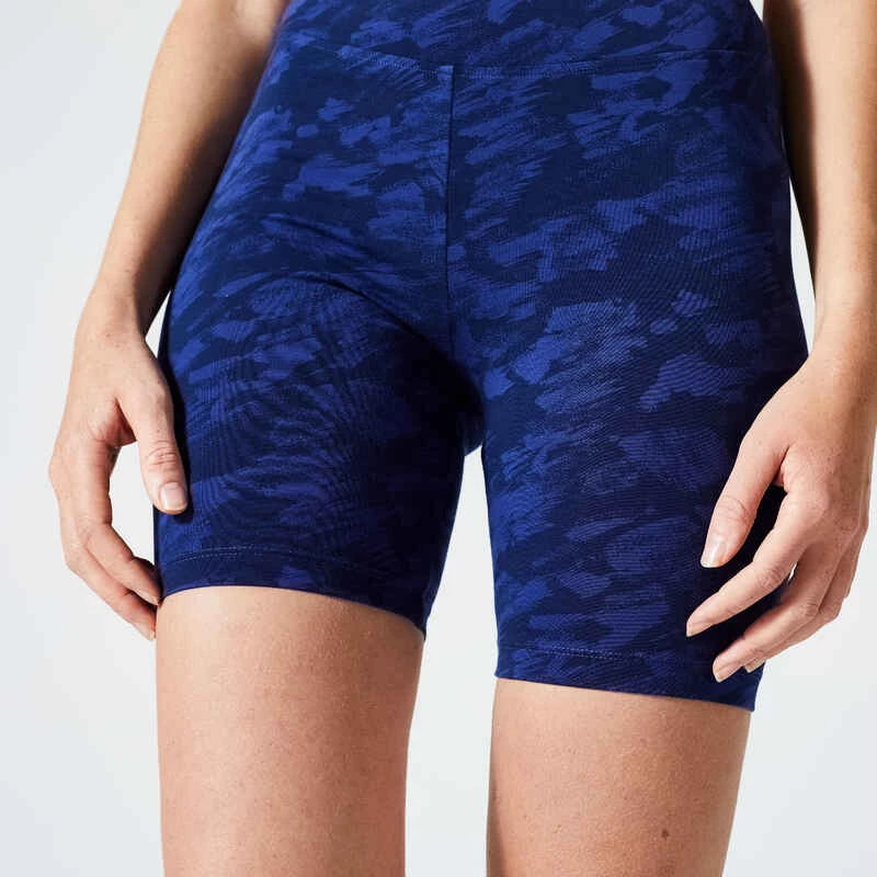 Short Cycliste Fitness Femme - 500 Imprimé Bleu Marine 5 Short Cycliste Fitness Femme - 500 Imprimé Bleu Marine – Image 3