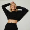 Sweat Crop Fitness Femme - 520 Noir 2 Sweat Crop Fitness Femme - 520 Noir -ProSportif Boutique sweat 520 crop col rond avec lien de serrage majorite coton fitness noir