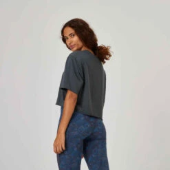 T-shirt Crop Top Fitness Femme - 520 Gris Abysses -ProSportif Boutique t shirt crop top fitness femme 520 gris abysses 1