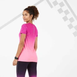 TEE SHIRT RUNNING FEMME RESPIRANT KIPRUN CARE ROUGE 13 TEE SHIRT RUNNING FEMME RESPIRANT KIPRUN CARE ROUGE -ProSportif Boutique tee shirt running femme respirant kiprun care corail 2