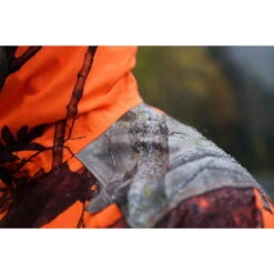 VESTE CHASSE IMPERMÉABLE SILENCIEUSE LIGHT CAMO FLUO 500 23 VESTE CHASSE IMPERMÉABLE SILENCIEUSE LIGHT CAMO FLUO 500 -ProSportif Boutique veste chasse impermeable silencieuse light camo fluo 500 7